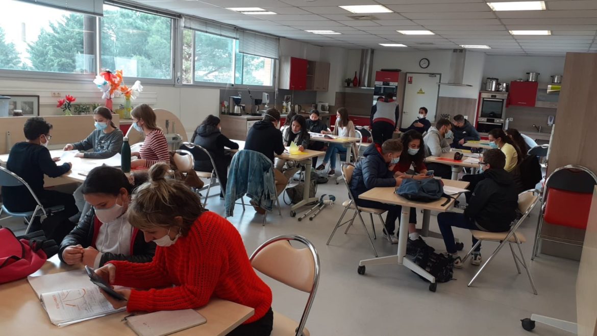 Le savoir est une arme, les collégiens
